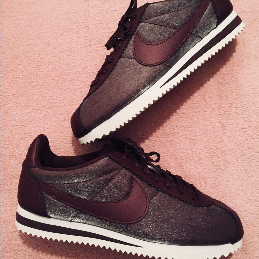 NWT Nike Classic Cortez Premium